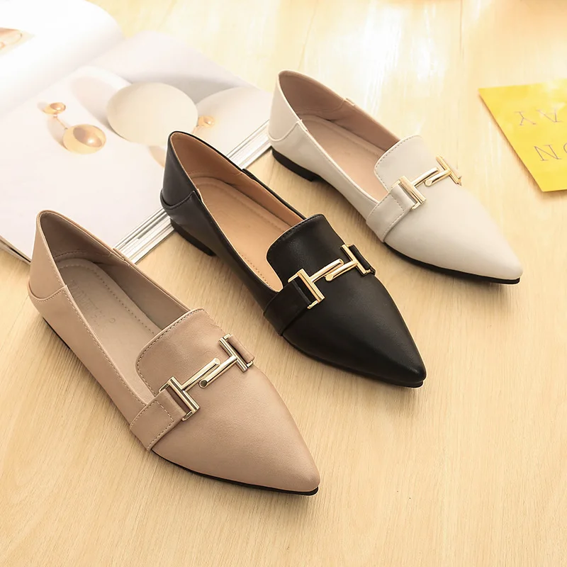 

Spring New Metal Buckle Shallow Mouth Square Grandma Shoes Large Size Soft Bottom One Foot Flat Bottom Casual Women's Shoes