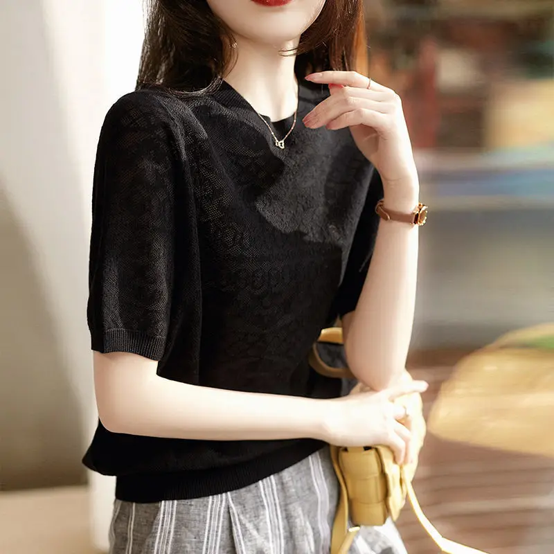 

2021 new fashion T-shirt womens shirt round neck hollow solid color