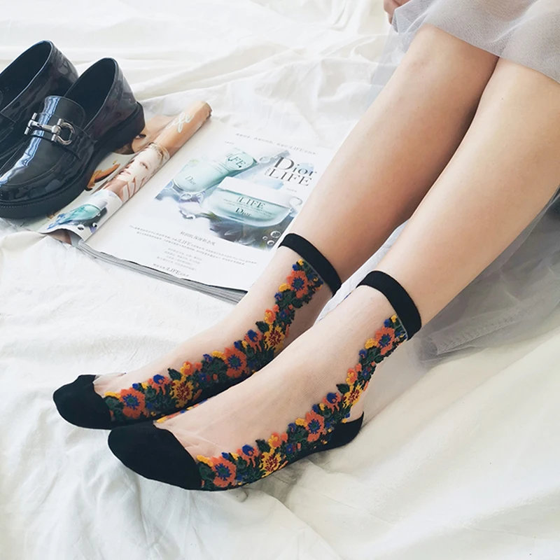 

Ethnic Lacework Ruffle Socks Japanese Kawaii Cute Harajuku Vintage Streetwear Crystal Socks for Women Summer Lace Socks