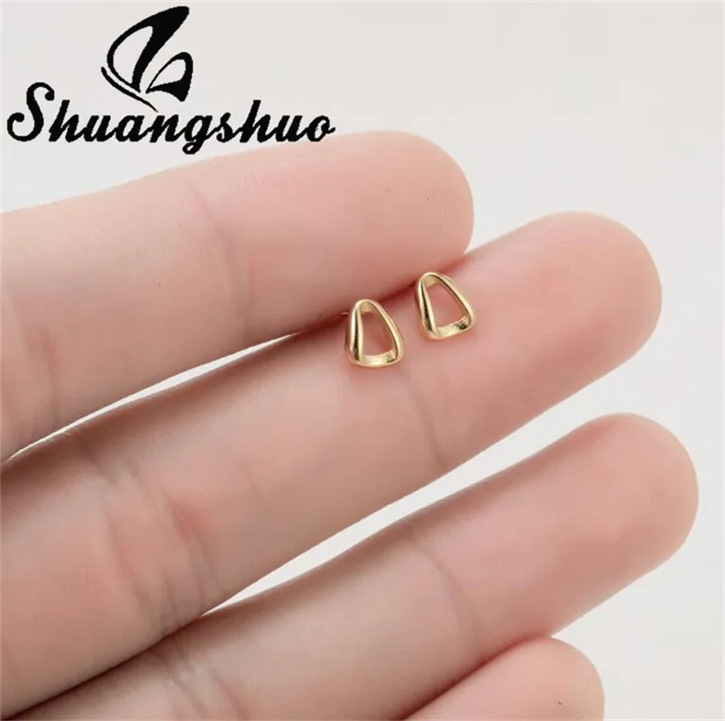 

Shuangshuo Minimalist Holow Geometric Hollow Round Triangle Stud Earrings for Women Girls Everyday Jewelry Party Gift Bijoux