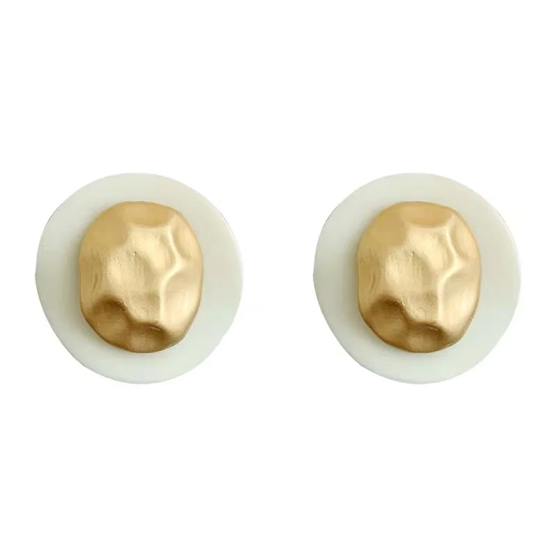 

Anna Celebrity Same Style Female Earrings Girls Niche Design Irregular Metal Women Ear Studs Refined Wild Earrings Cold Style