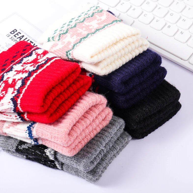 Осенне зимние женские вязаные перчатки без пальцев милые рождественские для