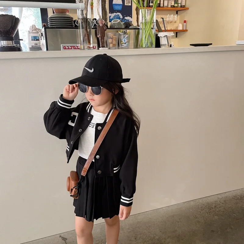 

Комплект одежды для маленьких девочек, модные наряды, детская бейсбольная куртка и юбка, спортивная одежда для маленьких девочек