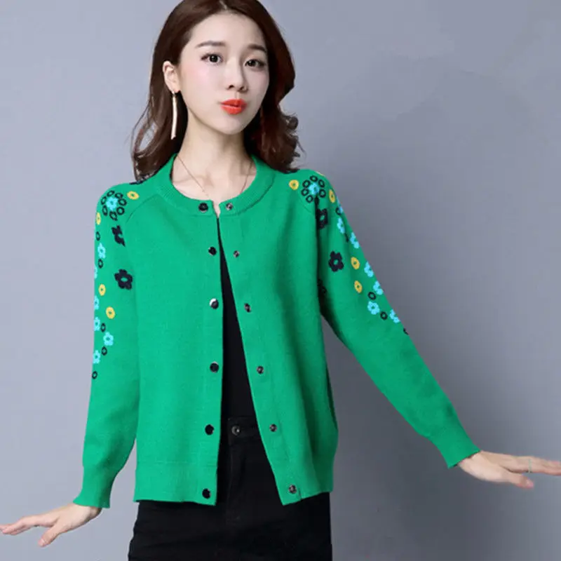 Spring and autumn 2020 new Korean knitwear cardigan short loose sweater women wear shawl embroidery versatile coat