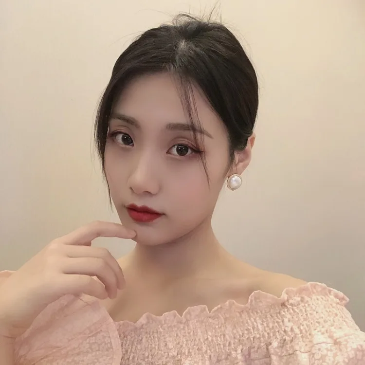 

Elegant Girls Green Round Stud Earrings Resin Big Indian Earrings Fashion Jewelry