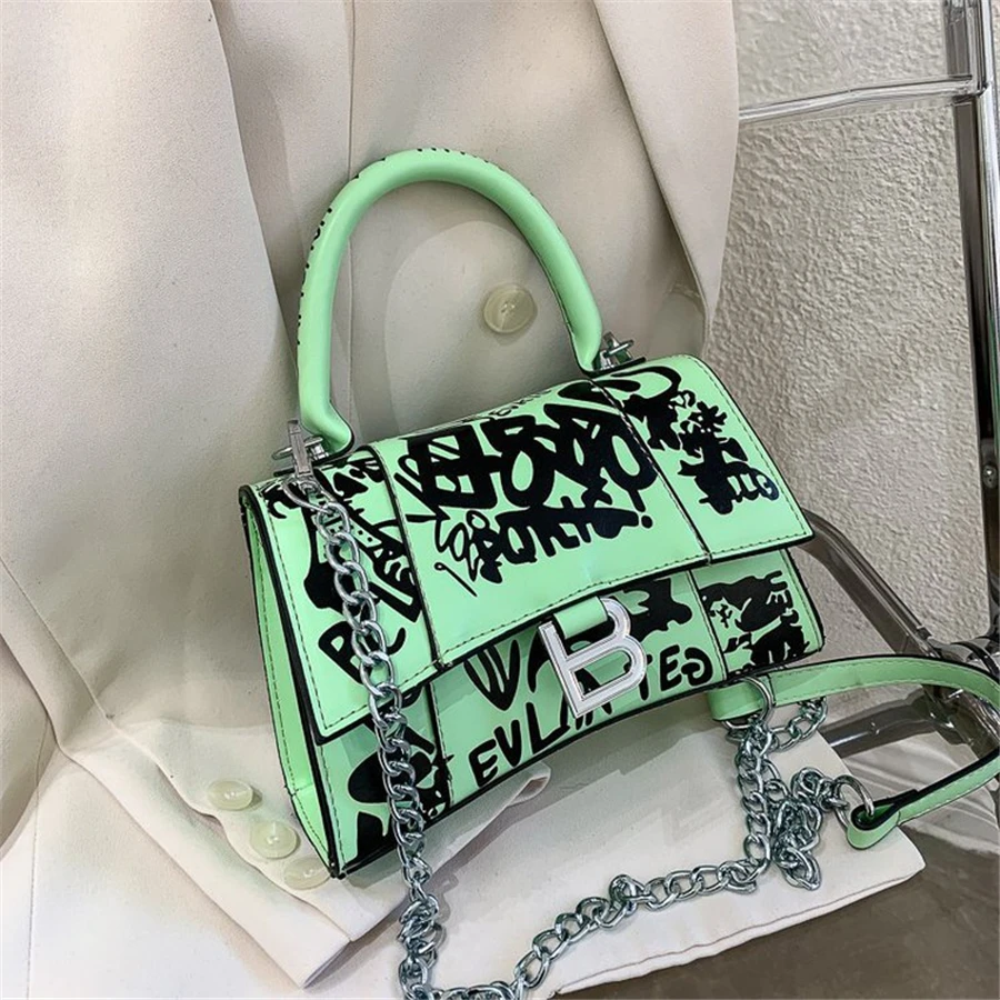 

Designer handbags high quality 2021 luxury chain bag fashion graffiti painted leather crossbody bags for women small letter bag