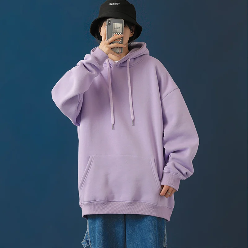 

Hoodies & Sweatshirts