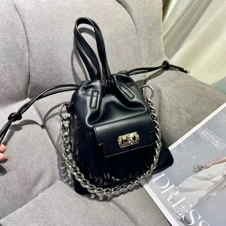 

Сумка кросс-боди Женская из экокожи, на толстой цепочке