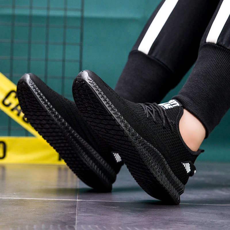 

Hot 2021 New Summer Men's Fashion Outdoor Casual Shoes Mesh Lace-Up Running Sports Shoes Lightweight Breathable Fitness Sneaker