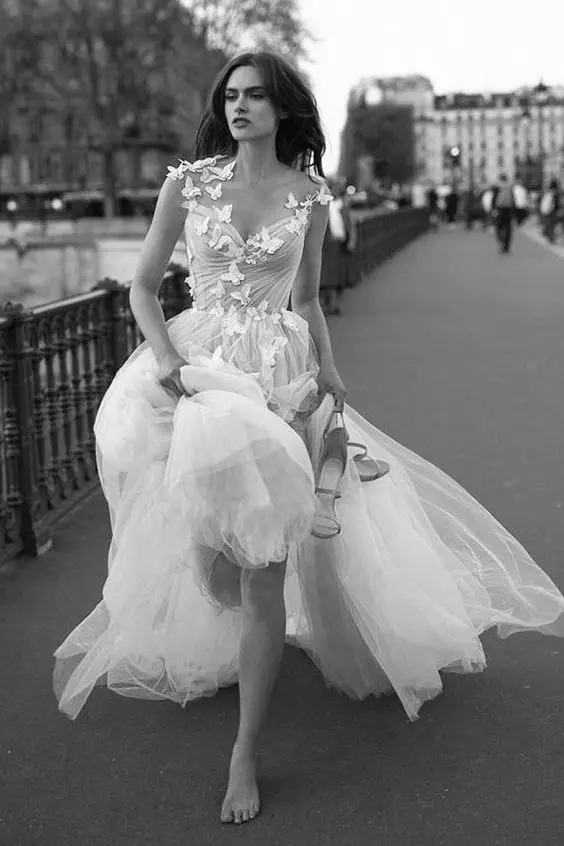 

2021 г., CloverBridal, 3D узоры бабочек, открытая спина, Тюлевое летнее платье, Пляжное свадебное платье, женское свадебное платье, гражданское WW8448