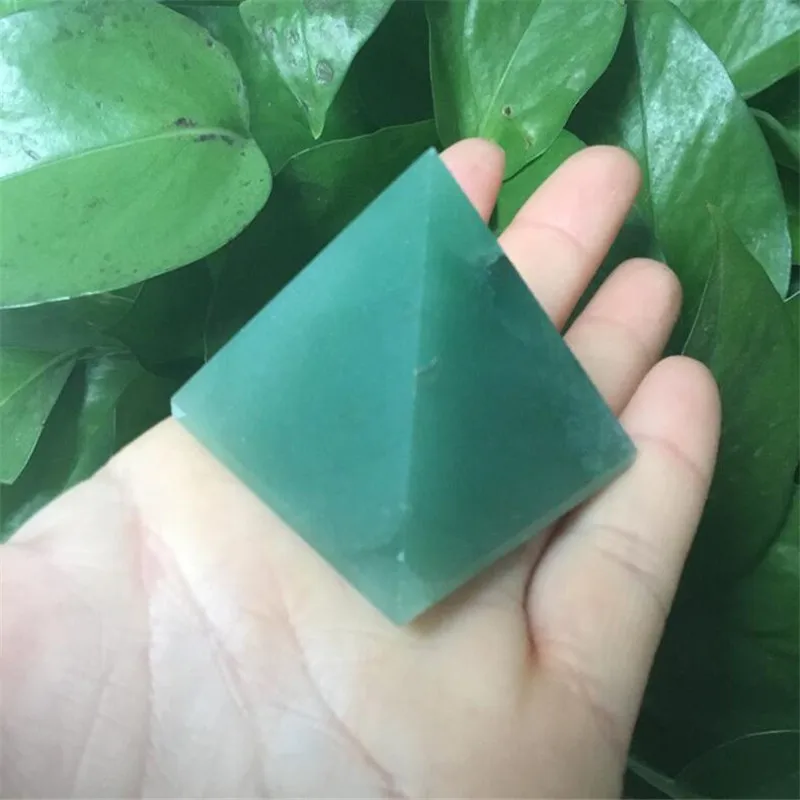 

4cm Green Aventurine Crystal Healing Pyramid Crystal Grid and Chakra 1pcs