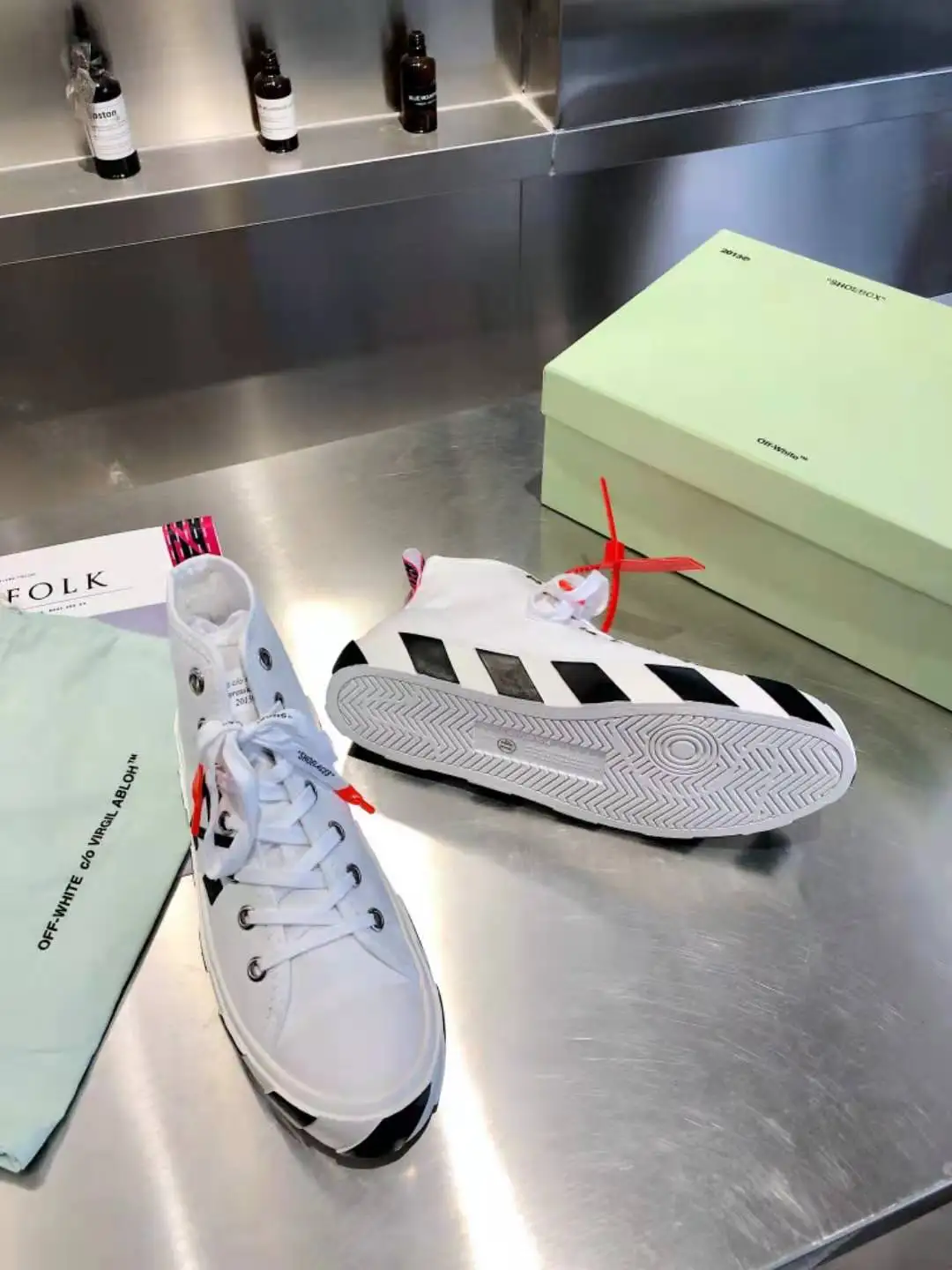 

Men's Sneakers 2021 New Unisex White High Top Canvas Shoes Fashion Designer Shoes Women Off Trendy Shoes Black Yellow Size 35-45