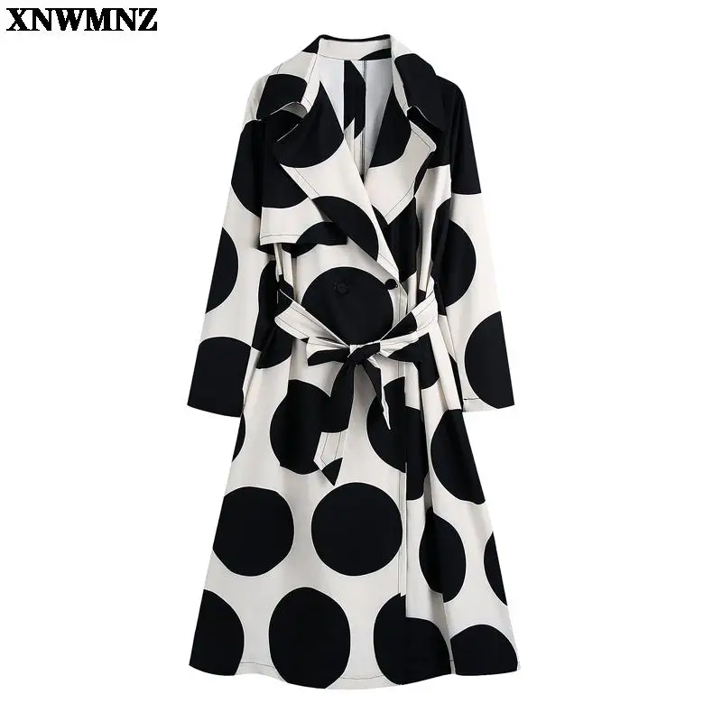 

Coats & Jackets