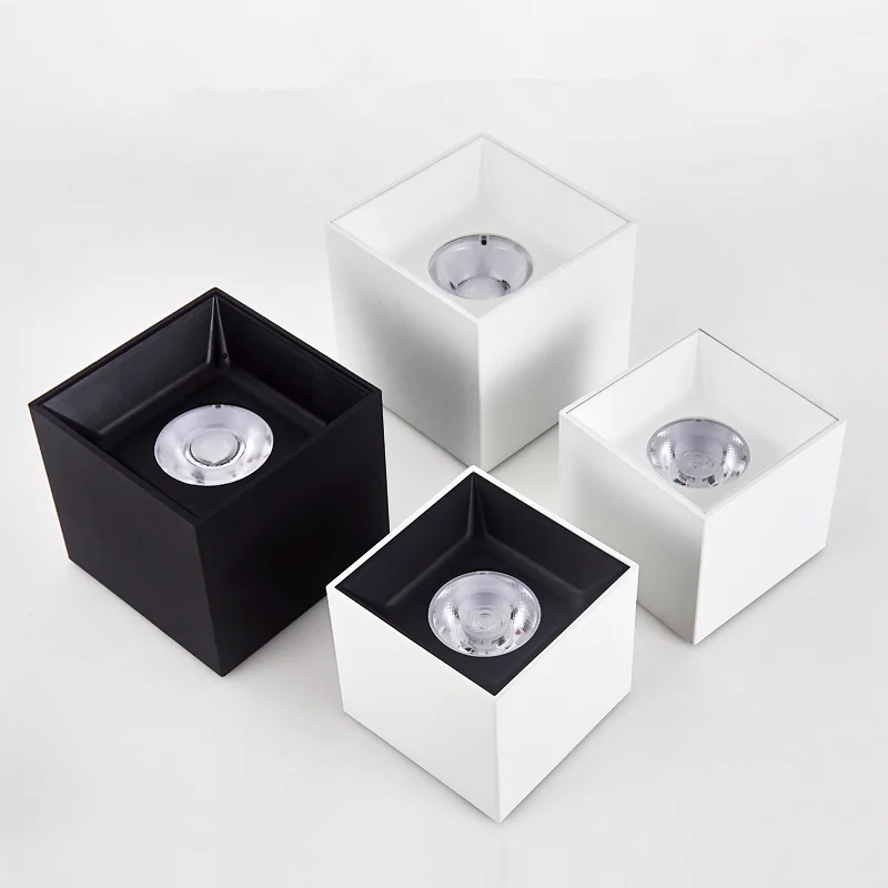 Квадратный Светодиодный точечный светильник с поверхностным креплением