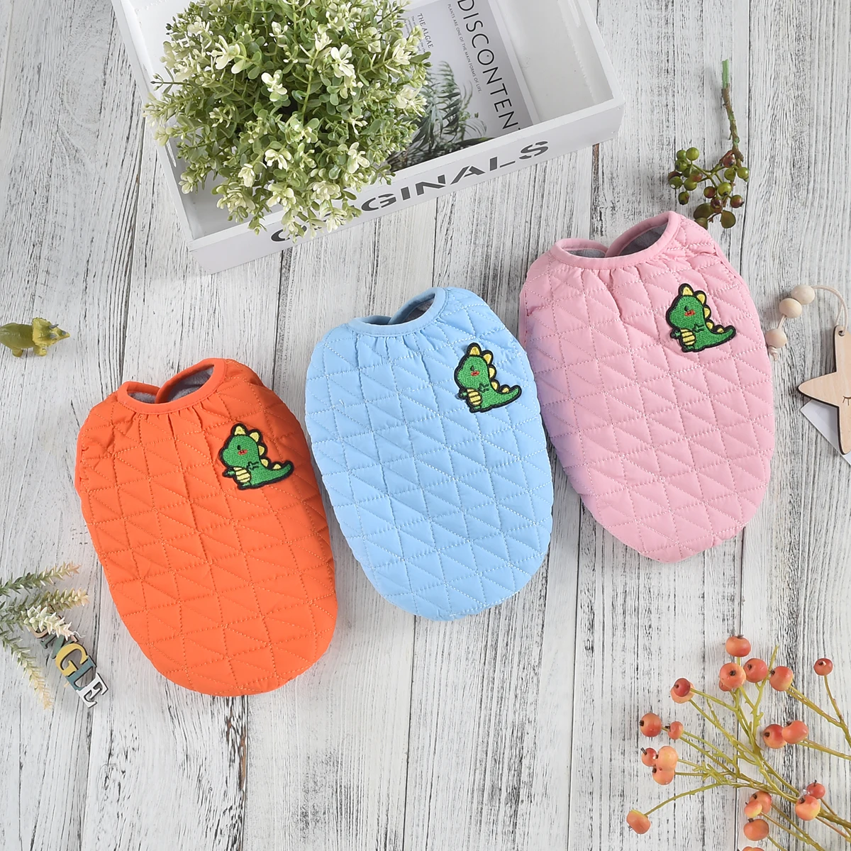 

Plaid Winter Warm Dog Cat Vest Hoodie Double Buttons Design Pet Puppy Coat Jacket