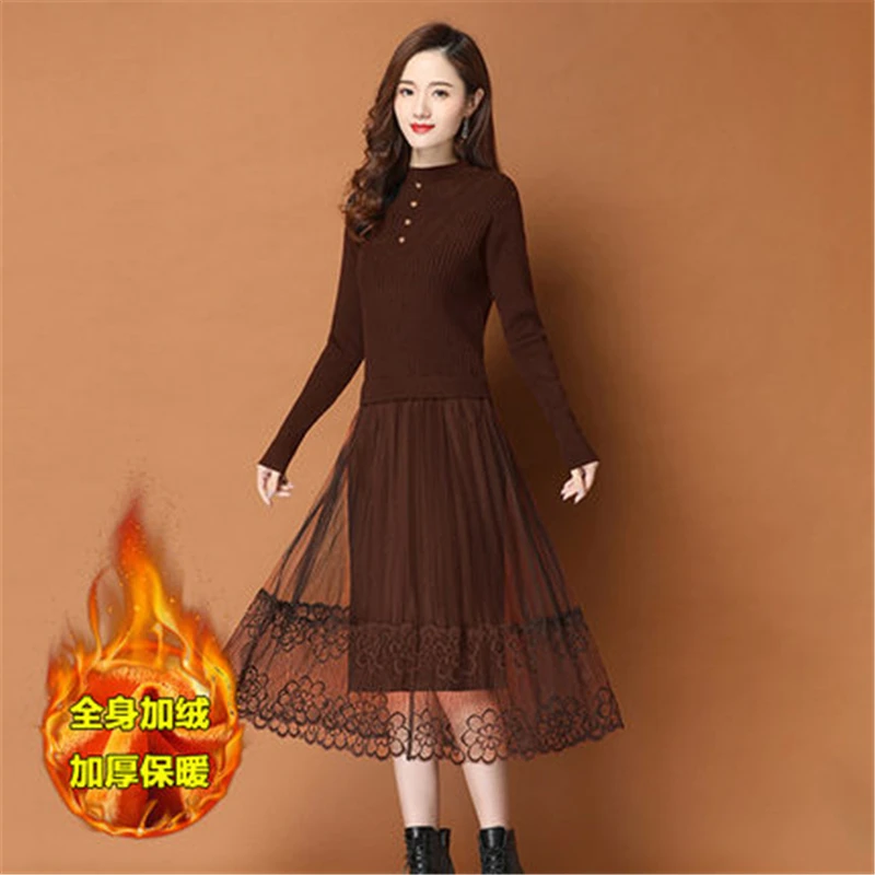 Осенне-зимнее женское платье вязаное длинное прямое макси кружевное плотное с