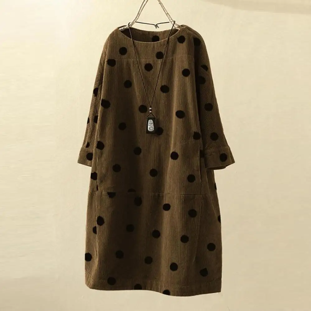 Женское вельветовое платье с круглым вырезом длинным рукавом и принтом в горошек