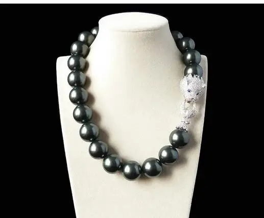 

Women Love Beautiful black Halsketten Big Sweater 14mm black shell pearl inlay zircon leopard head necklace 22Inch longe 55CM
