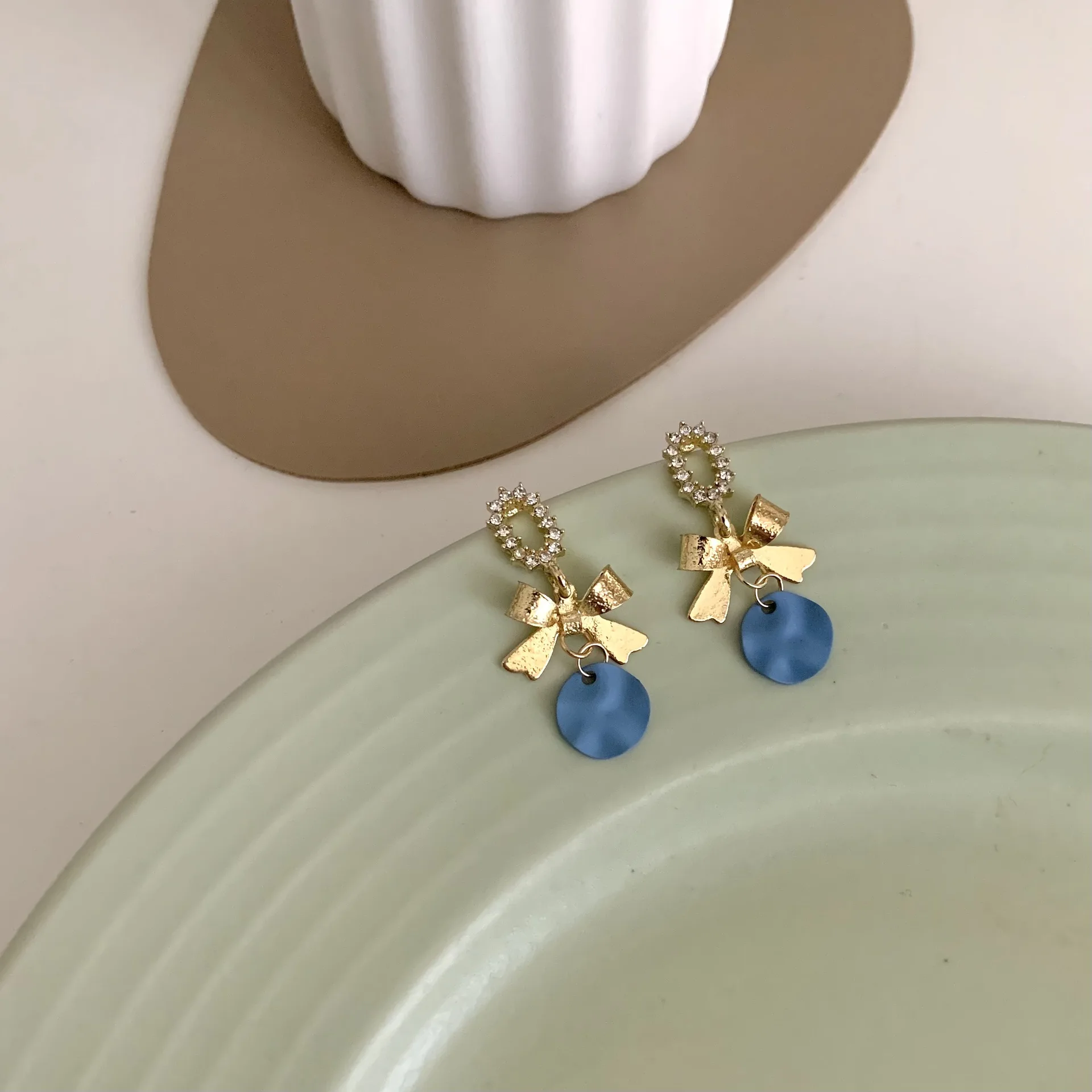 

Женские серьги-гвоздики в Корейском стиле