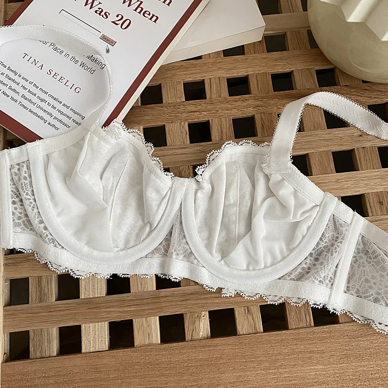 

Wriufred Ultra-thin white lace bra without bumps soft steel ring underwear full adjustment and fixed shoulder strap lingerie