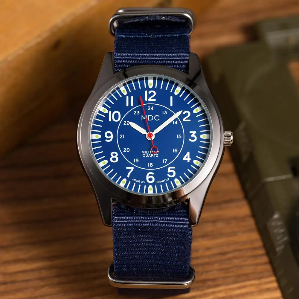 Мужские часы ведущей марки класса "люкс" MDC военные модные спортивные