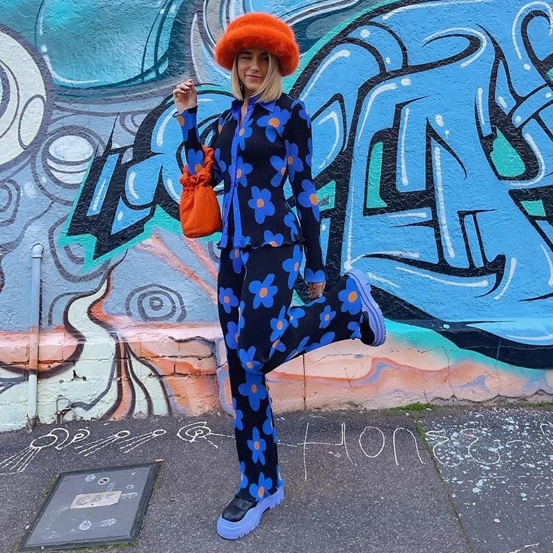 

Fall Casual Loose Y2k Aesthetic Vintage Floral Printed Streetwear Long Sleeve Crop Top and High Waist Pants Women Two Piece Sets