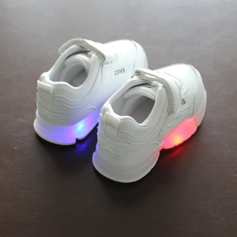 2020 весна осень яркая детская спортивная обувь светодиодная повседневная для
