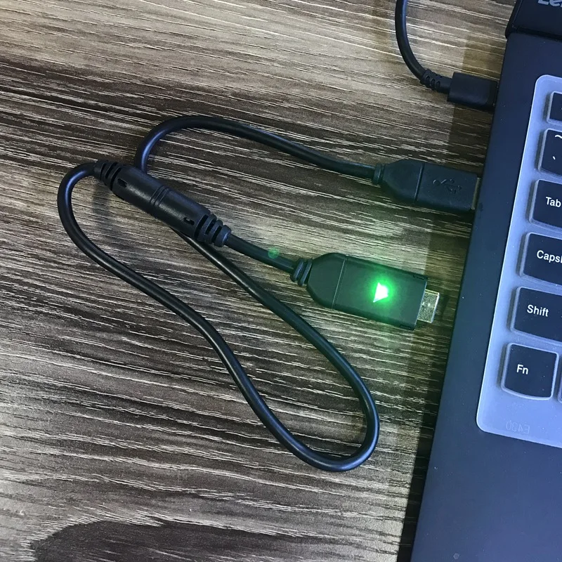 USB-кабель для зарядки и передачи данных SAMSUNG ST550 TL225 IT100 / Mirror PL70 SL720 SL820 ST1000 TL320 |