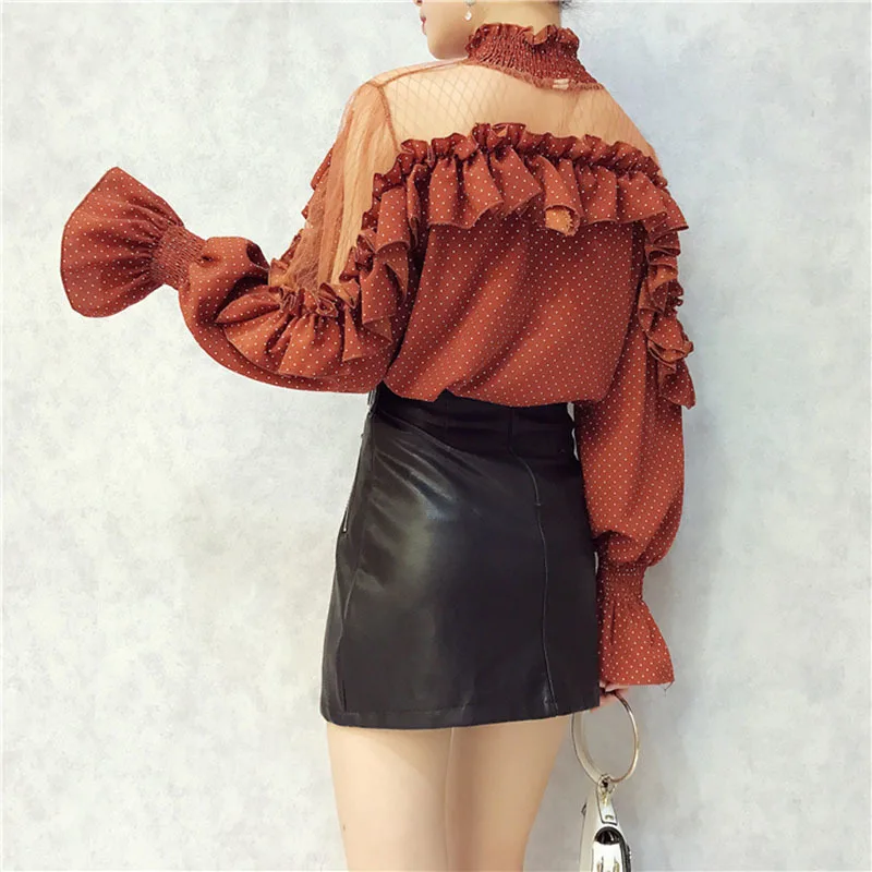 Женская шифоновая блузка в горошек с воротником-стойкой и расклешенными