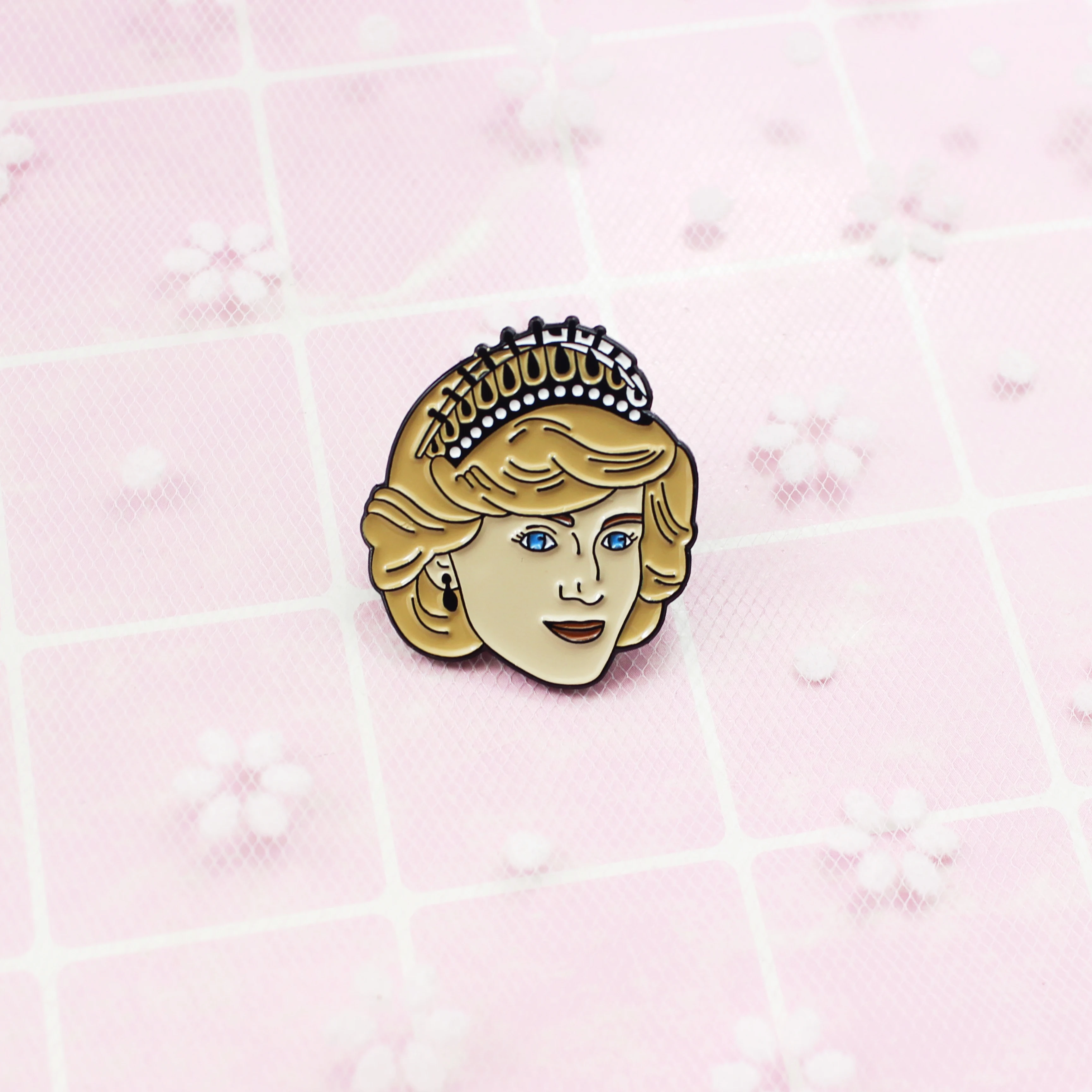 Брошь Принцесса Диана на лацкан Корона блонд Женская одежда сумки значки
