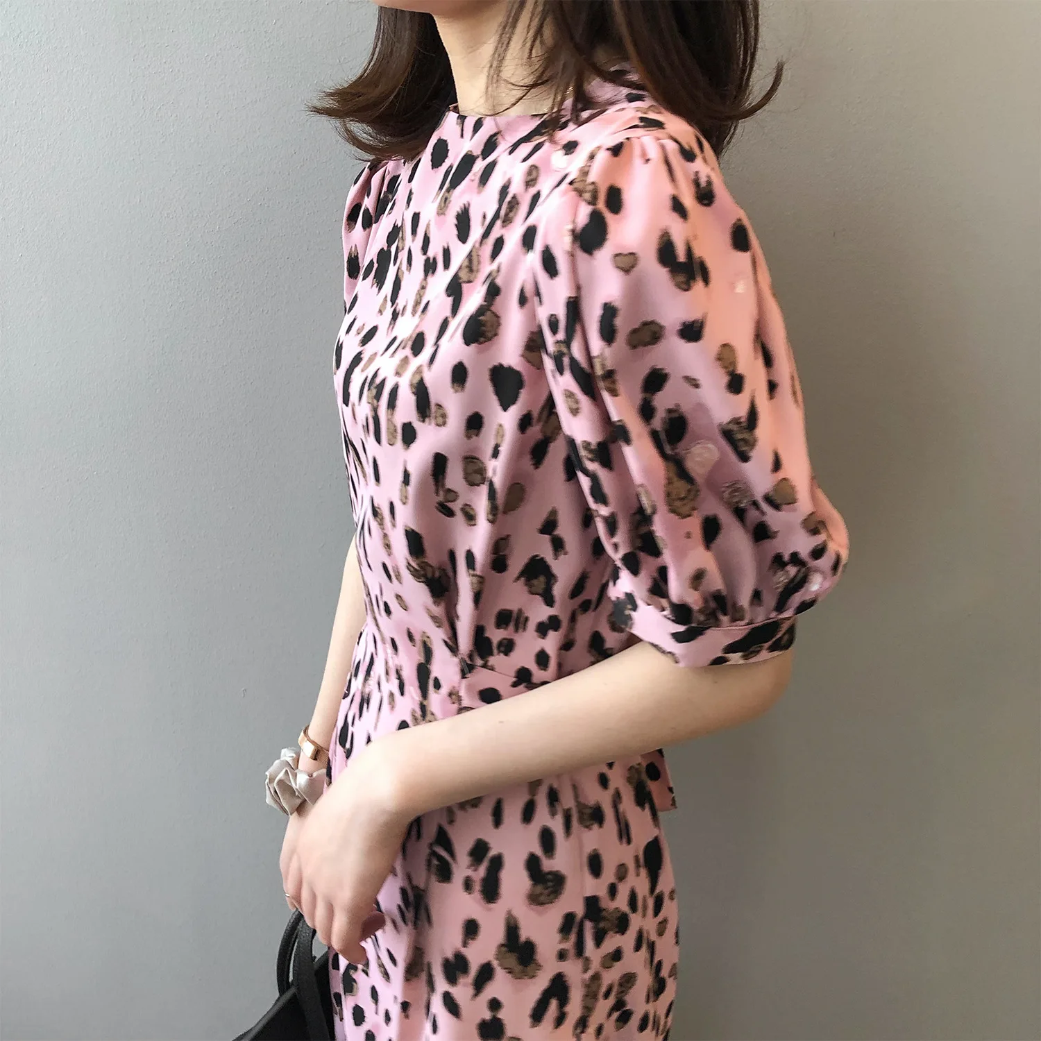 Fashionable Pink Leopard Grain Long Dresses Female Summer French Slim Waist Sexy Dress Elegant Puff Sleeve Chiffon Printed | Женская