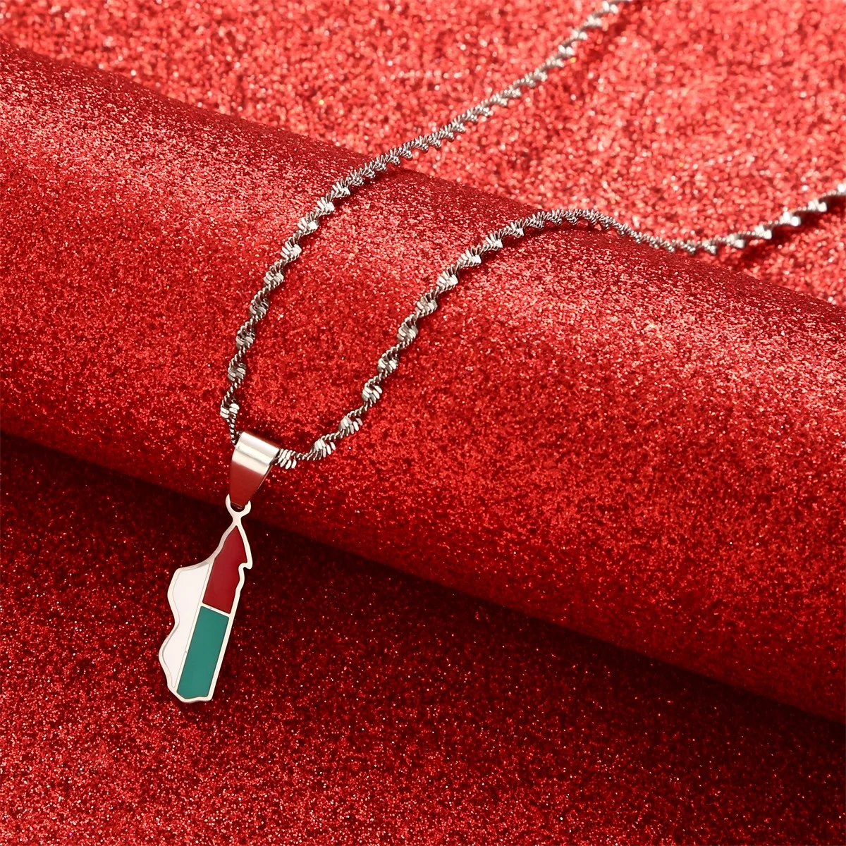 Подвеска в виде карты страны мадагаскарского дерева из нержавеющей стали