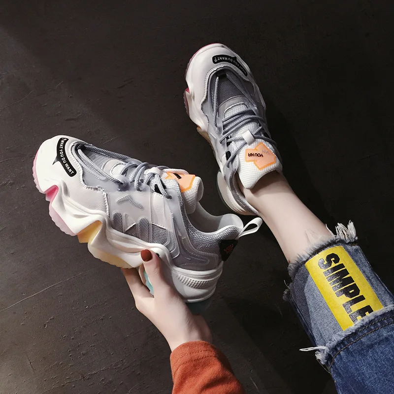 Женские кроссовки на массивной подошве повседневные сетчатые радужной