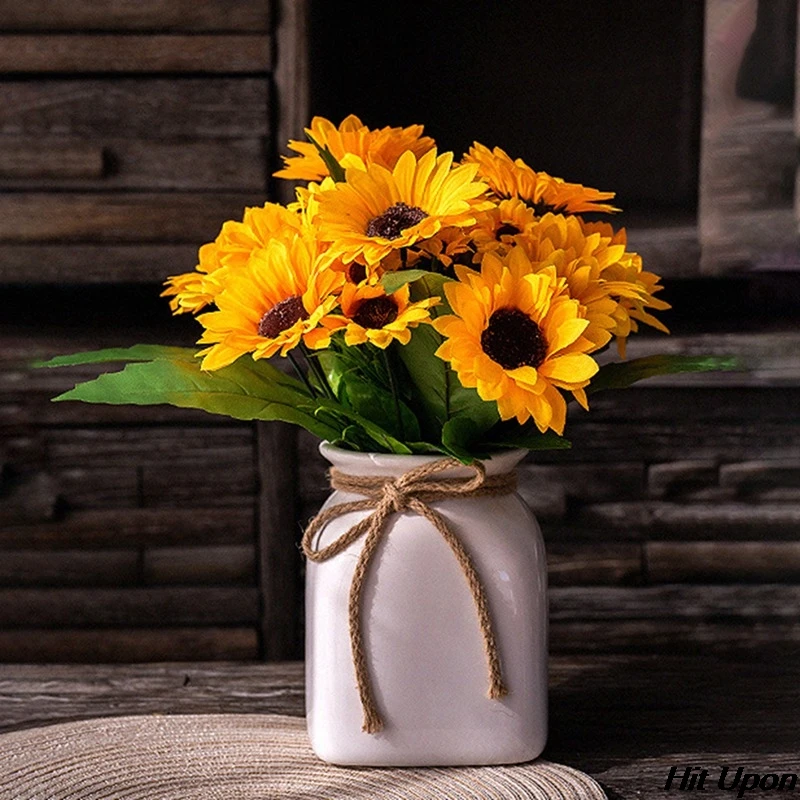 

2021 Hot Artificial Fall Silk Sunflowers Bright Yellow Sunflower Bouquets with Stems 4 Bunches/Pack for Home Wedding Decoration