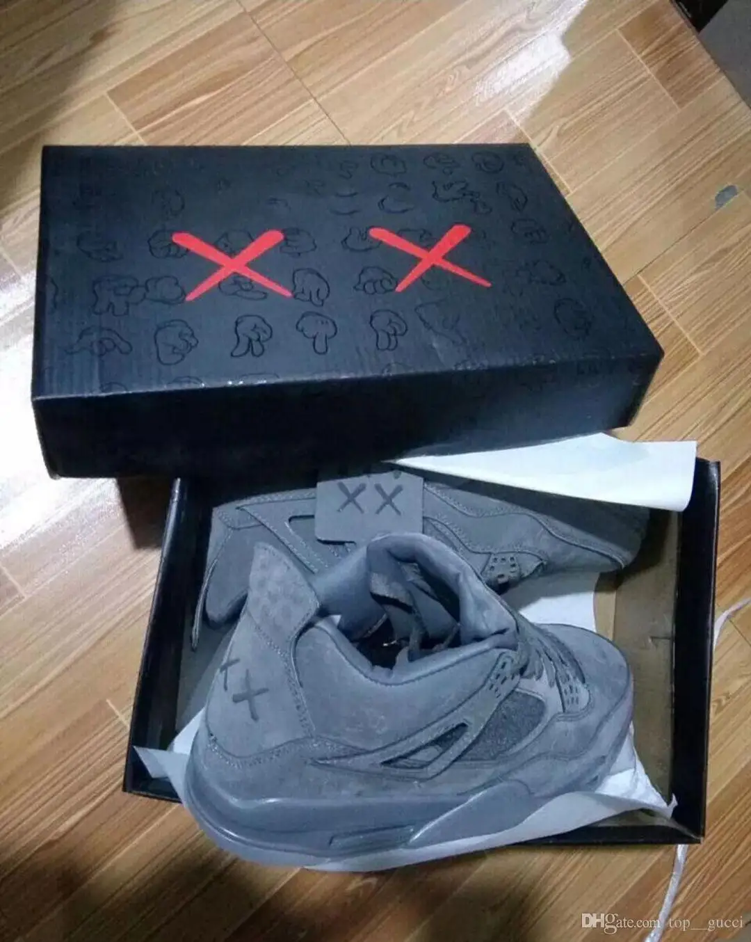 Мужские кроссовки для баскетбола KAWS x серые белые черные лучшего качества в стиле
