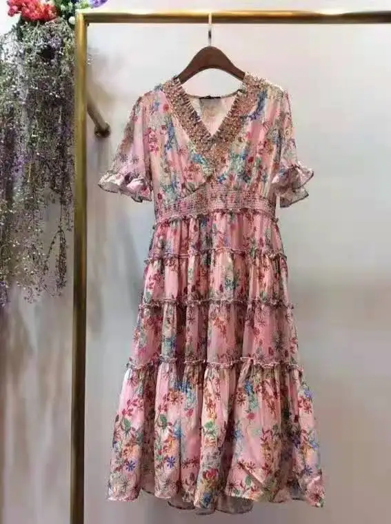 

Luxury Dress 2021 Summer Fashion Style Women V-Neck Sweet Floral Print Beading Deco Short Sleeve Large Swing Casual Pink Dress