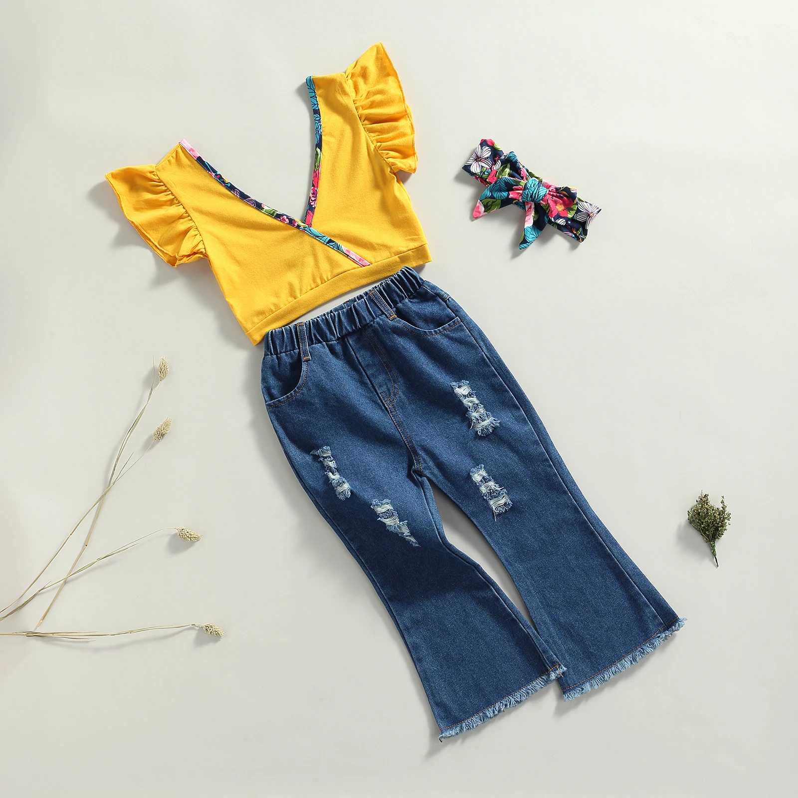 

3 Pieces Kids Suit Set, Floral Print V-Neck Fly Sleeve Tops+ Ripped Flare Jeans+ Headband for Toddler, 1-5 Years