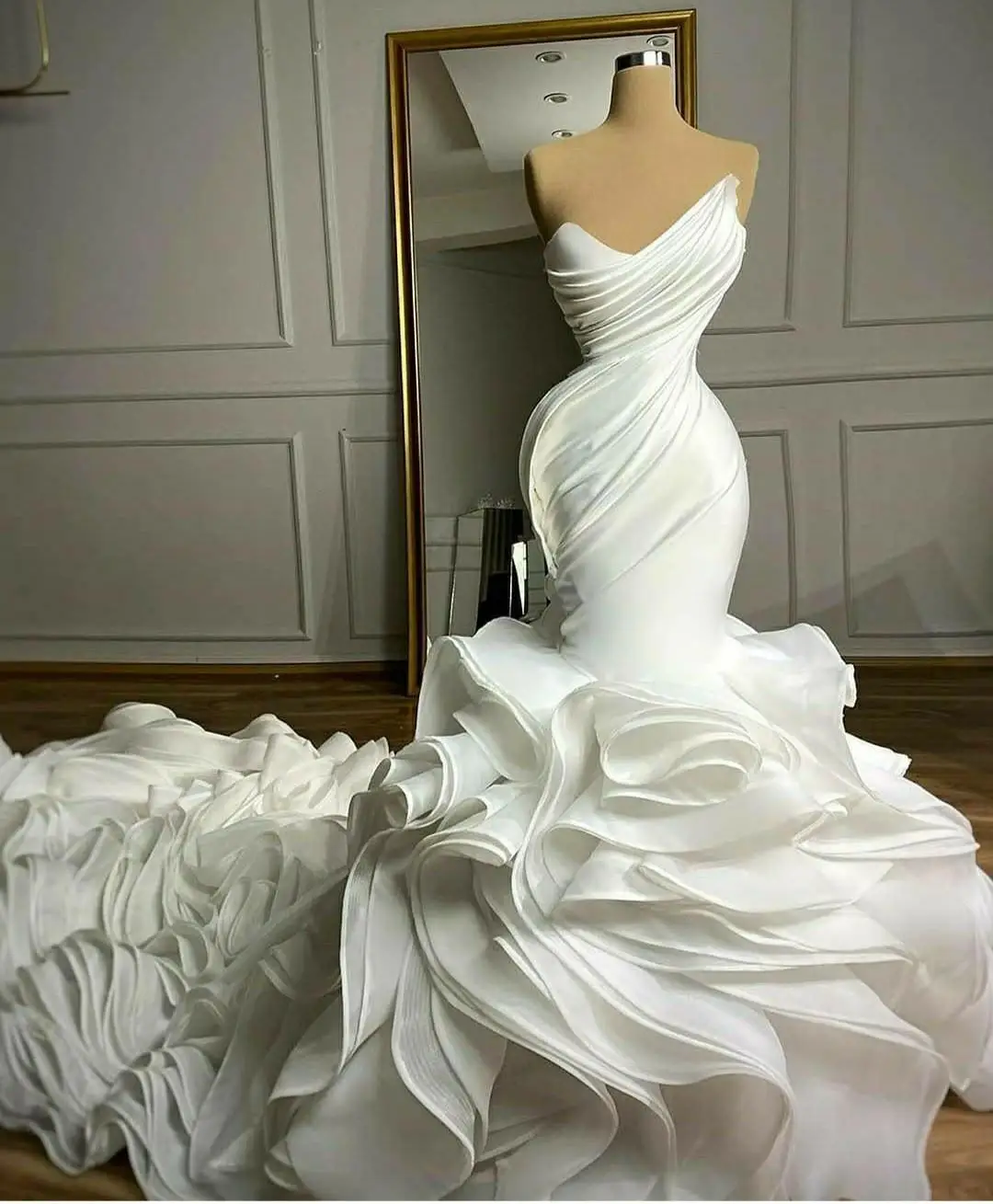 

2021 Ruffles Organza Wedding Dresses Bridal Gowns Pleats Sweetheart Chapel Train Gorgeous Nigerian Arabic Marriage Robe De Marie