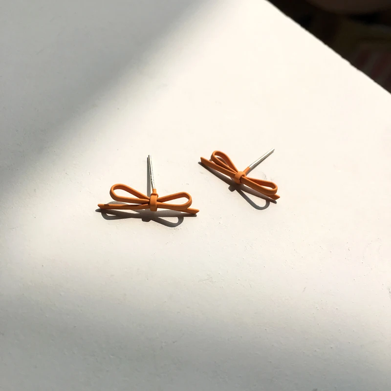 S925 игла простой дизайн серьги гвоздики популярный стиль милые маленькие