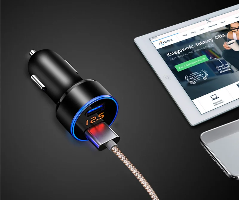 Автомобильное зарядное устройство со светодиодной подсветкой USB 2019