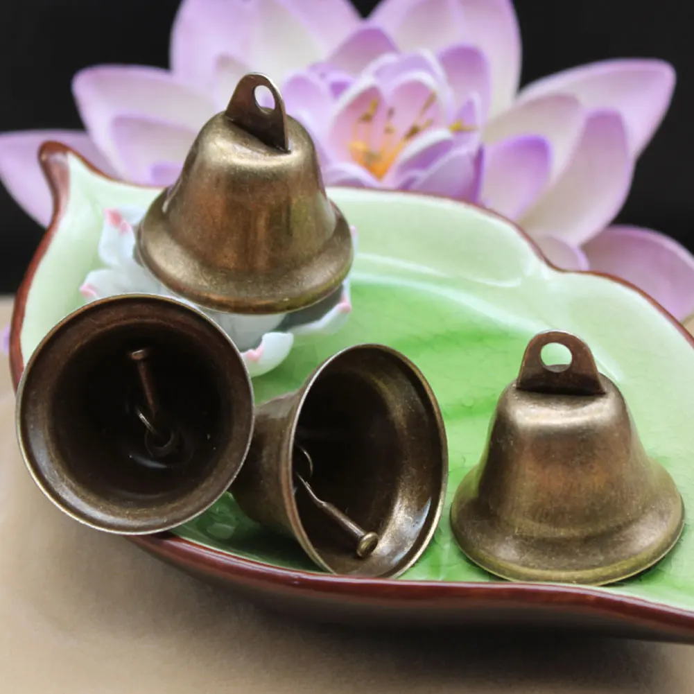 

50PCS Vintage Bronze Craft Small Copper Jingle Bells DIY Craft Wedding Hanging Bell Home Decor Crafts For Doorbell 38x35mm