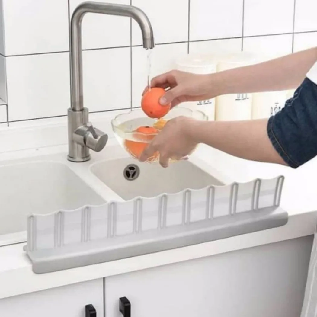 

New Portable Basin Sink Water Splash Guard Bathroom Splashproof Baffle Board Kitchen Sink Water Splatter Screens Kitchen Tools