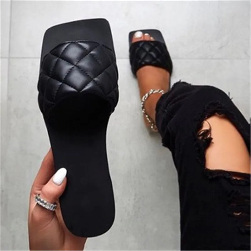 

Soft Leather Woven Slippers Women Summer 2020 Flat Heels Beach Casual Slides Shoes Women Outdoor Sandals Flip Flops Muter