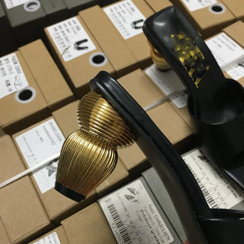 LMCAVASUN летние Новый стиль Женские сандалии на среднем каблуке однотонные Цвет