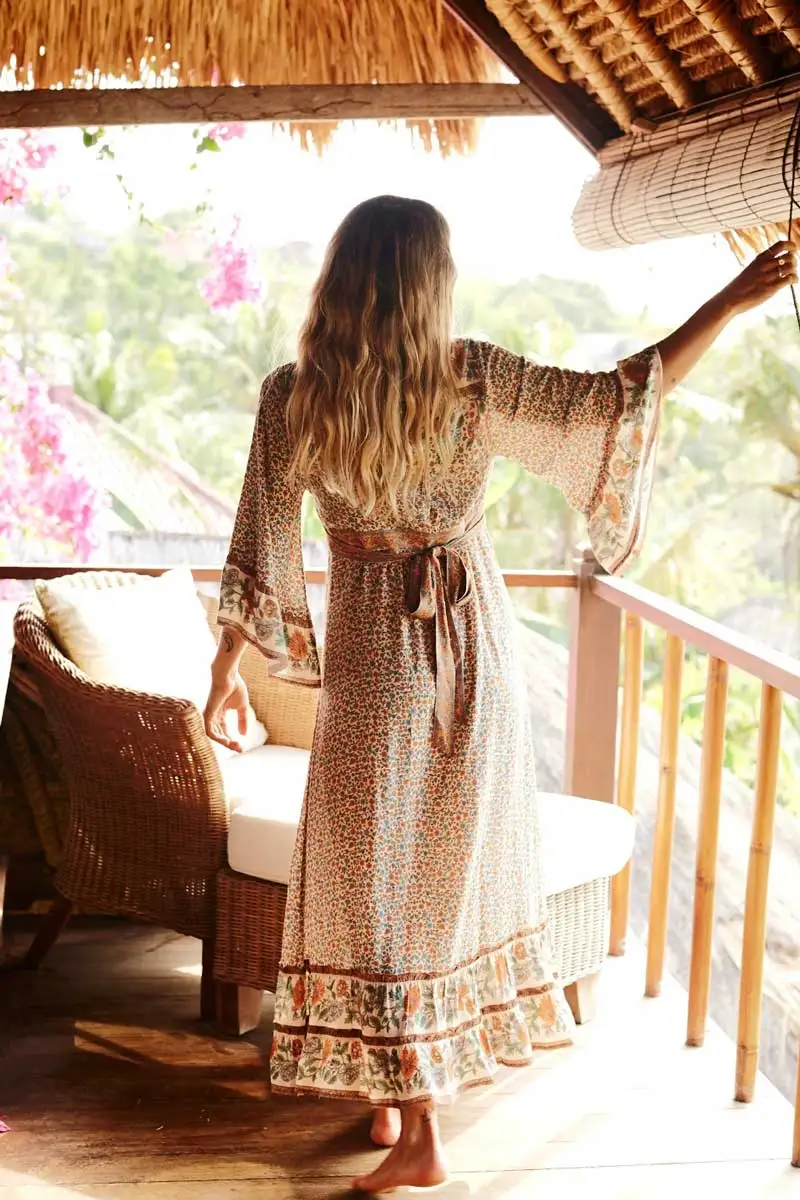 Boho платье Птицы Цветочный Принт летние платья Империя талии кисточки связали v-образным вырезом chic vestido оборками рукав длинное платье для женщин