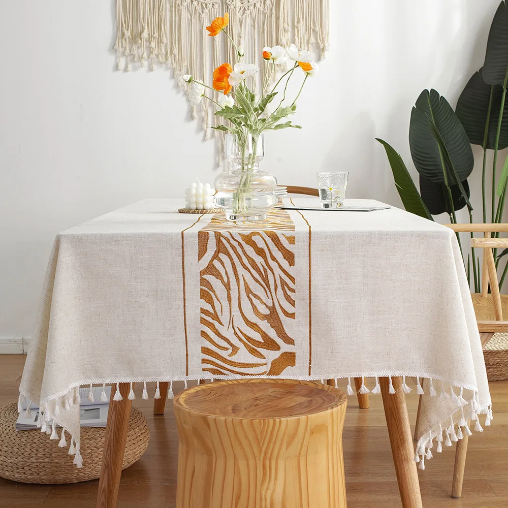 

Rectangular Tablecloth Embroidered Polyester TableCloth Coffee Table Dining Table New years tablecloth Christmas home decoration