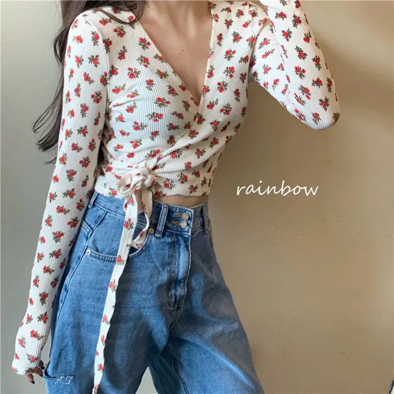 Женский винтажный укороченный топ с цветочным принтом и длинным рукавом