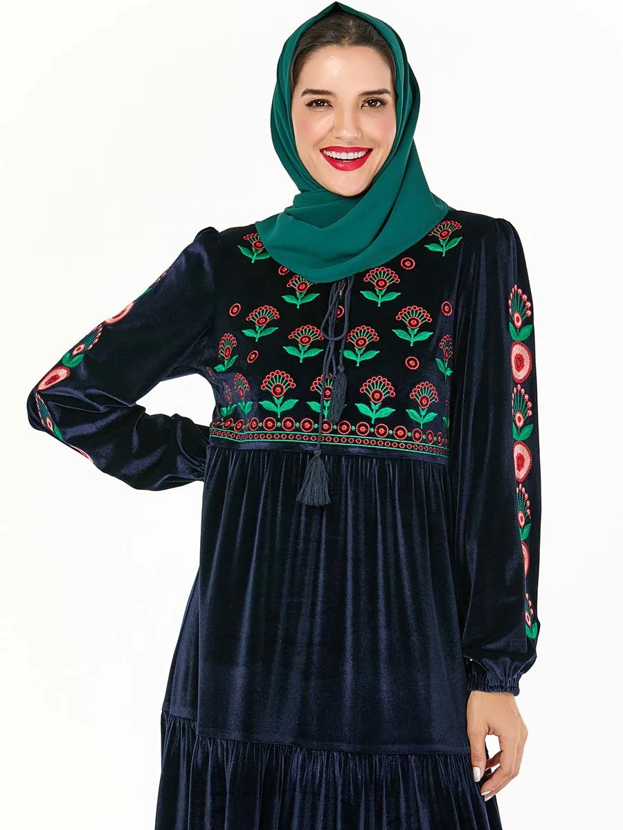 Весеннее мусульманское женское платье с длинными рукавами бархатное вышивкой в