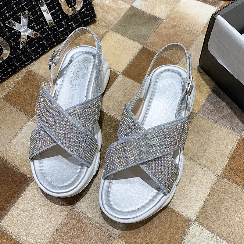 Прямая поставка женские сандалии стразы на плоской подошве платформе с