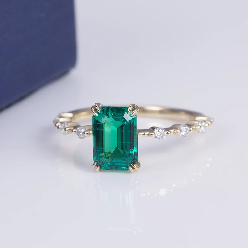 

JOVOVASMILE 18k Gold Luxy Emerald Stone Custom Women Jewelry Moissnaite anniversary feast Ring